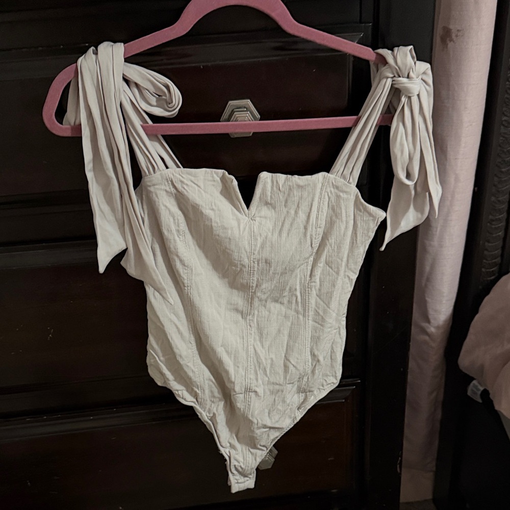 Free people - Picture 2 of 3